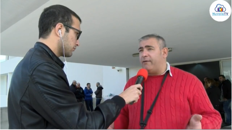 DISAGI AL CENTRO PER L’IMPIEGO: LAVORATORI IN FILA NOTTE E GIORNO