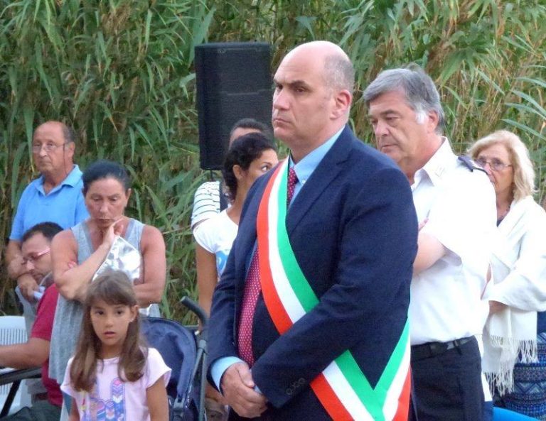 ENZO FERRANDINO RIFIUTA L’INCONTRO CON I TASSISTI: “NON CI SONO MOTIVI PER PROTESTARE”