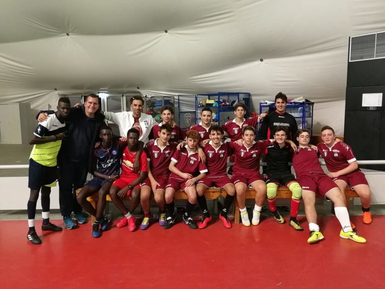 CALCIO A 5, SETTORE GIOVANILE – LA MATER ECCLESIAE TRADISCE FENIX ED EPOMEO! IL PRESIDENTE AGNESE: “ VERGOGNATEVI”!