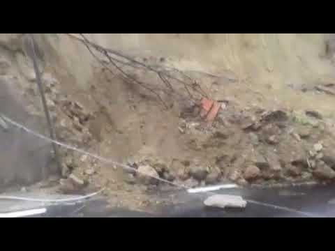 CASAMICCIOLA TERME – FRANA IN VIA PRINCIPESSA MARGHERITA GUARDA IL VIDEO