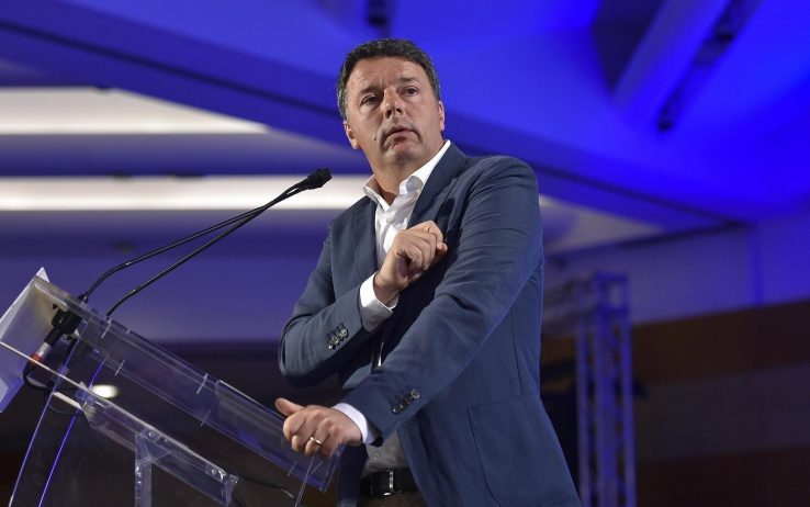 RENZI ATTACCA I 5 STELLE: “CONDONO ISCHIA, NON USATE PIÙ LA PAROLA ONESTÀ”