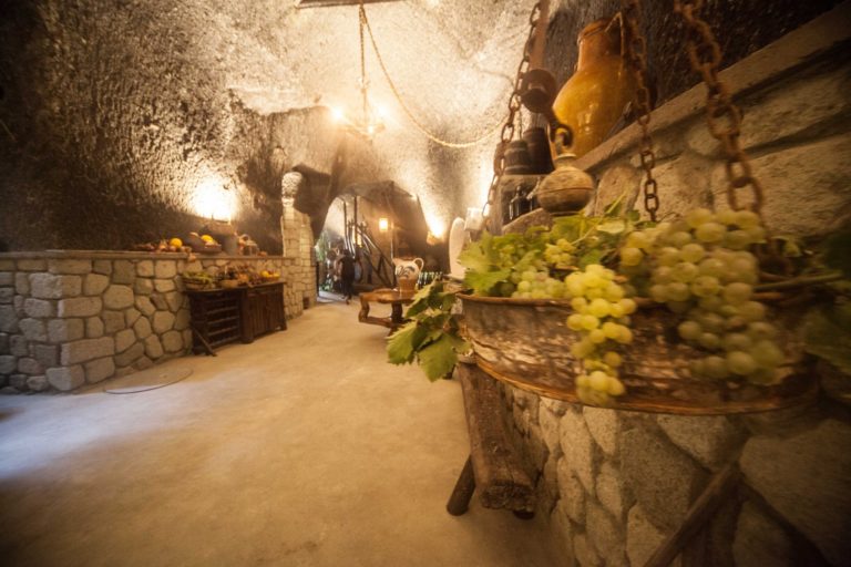 FORIO, GIÙ I VELI SULLA XVII EDIZIONE DI ANDAR PER CANTINE