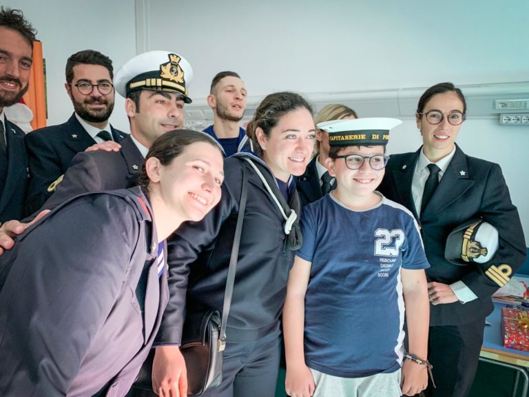 LA GUARDIA COSTIERA IN VISITA ALL’OSPEDALE PEDIATRICO SANTOBONO PAUSILIPON DI NAPOLI