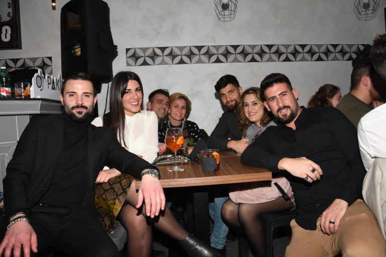 DOMENICA 20 GENNAIO  APERITIVO DA UNICO GUARDA LE PHOTOGALLERY DI FRANCO TRANI