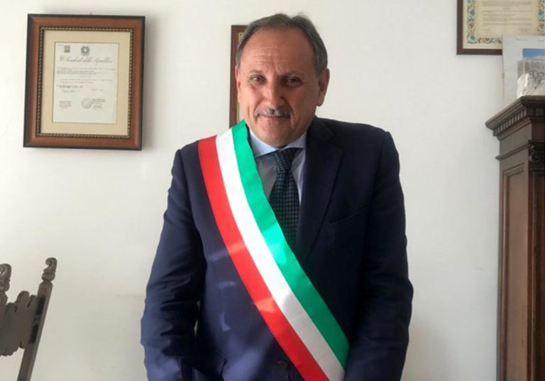 AMBULANZE, PERCHE’ L’ORDINANZA DEL SINDACO DI CAPRI E’ SOLO PROPAGANDA