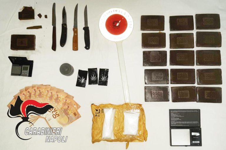 1,5 KG DI HASHISH SOTTO UNA ZOLLA DI TERRA, TRE ARRESTI A CASAMICCIOLA