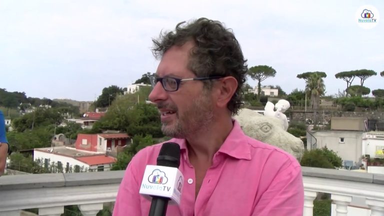 A CAPRI AUTOAMBULANZE USATE COME TAXI, LA DENUNCIA DI BORRELLI