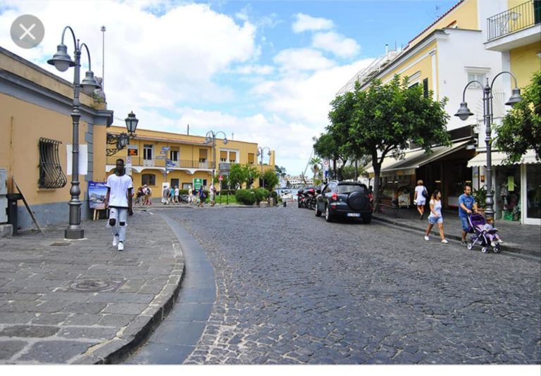 ISCHIA – DA DOMANI IL VIA I LAVORI SU PIAZZA ANTICA REGGIA