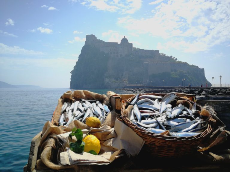 BLOCKCHAIN, LA TECNOLOGIA AL SERVIZIO DEL MARE: COSI’ LA CAMPANIA TRACCERA’ IL PESCATO