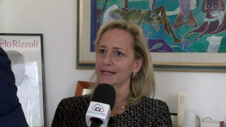 LACCO AMENO – IDA CARBONE NUOVO COMMISSARIO PREFETTIZIO, SALUTA LA CALCATERRA