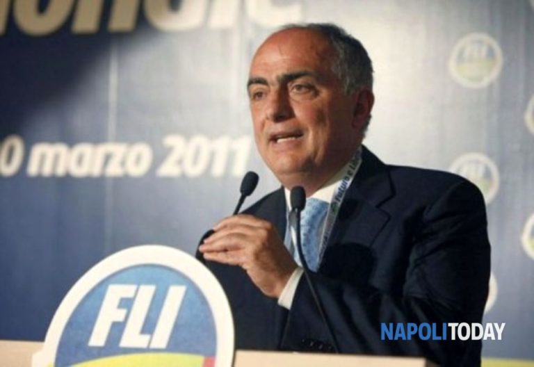 PROCIDA – LUIGI MURO SULL’ASSEMBLEA PUBBLICA: “IL SINDACO NON CONSENTE IL DIBATTITO, L’INTOLLERANZA AL POTERE…”