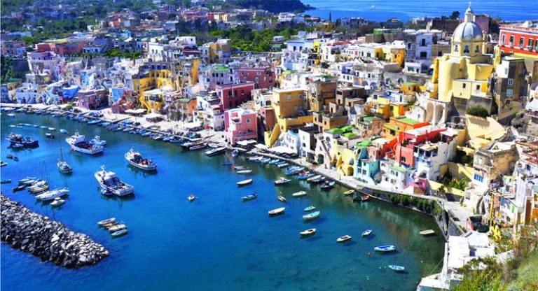 PROCIDA OSPITA 21 CITTADINI DELLE ISOLE MINORI NEL FINE SETTIMANA DEL 22 E 23 FEBBRAIO