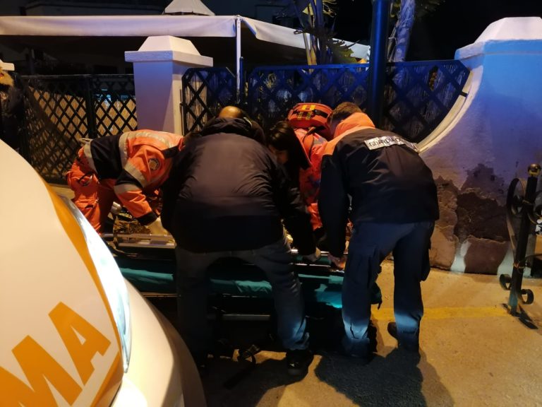 ULTIM’ORA – DUE UBRIACHI  IN ACQUA NEL PORTO DI ISCHIA