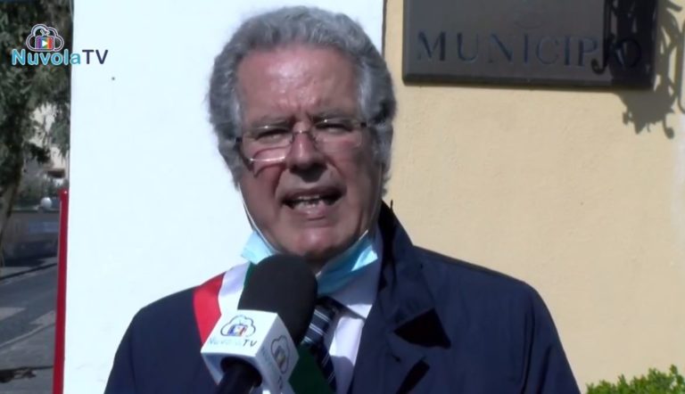 LA DIRETTA – GLI HORECA CONSEGNANO AI SINDACI LE CHIAVI DEI LORO LOCALI