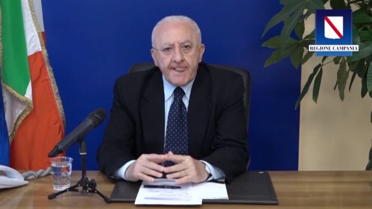 DE LUCA RISPONDE A DEL DEO: “AD ISCHIA GESTIONE ECCELLENTE DELL’ASL NAPOLI 2 NORD”