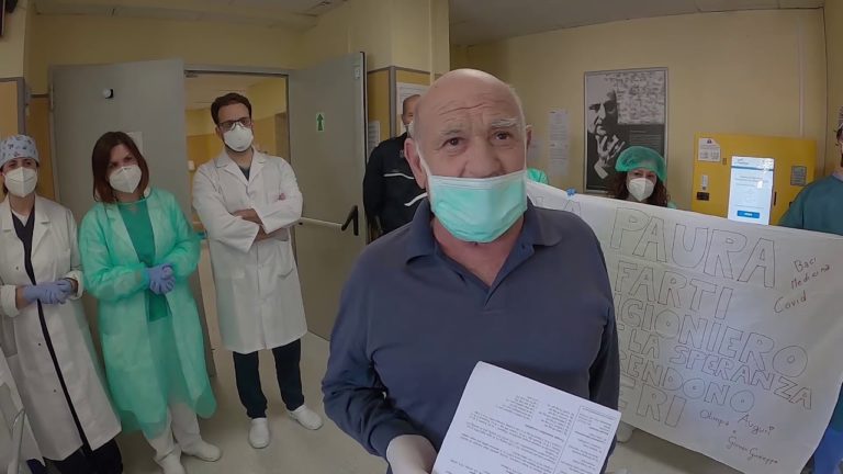 IL VIDEO – LA GIOIA DEI PAZIENTI DIMESSI DAL RIZZOLI: HANNO SCONFITTO IL COVID 19