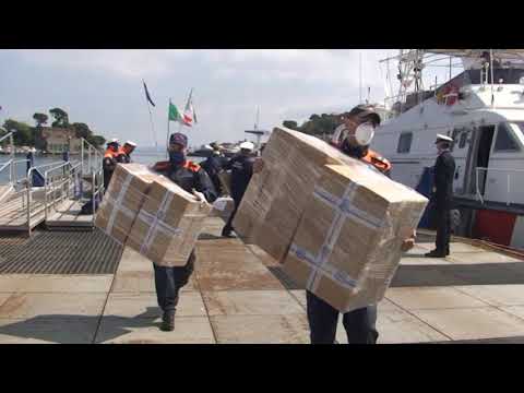 ISCHIA – PROTEZIONE CIVILE E GUARDIA COSTIERA HANNO CONSEGNATO AI COMUNI ISOLANI LE MASCHERINE DELLA REGIONE CAMPANIA