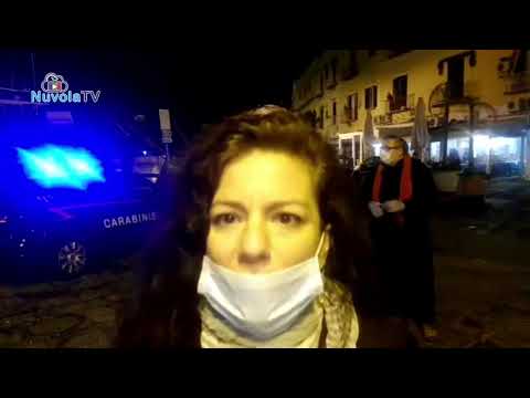 LOCALI CON LUCI ACCESE PER L’ULTIMA VOLTA, POI LE CHIAVI AI SINDACI IN SEGNO DI PROTESTA, LE IMMAGINI LIVE DA ISCHIA E FORIO