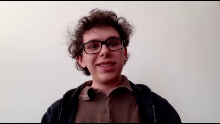 VISIERE PROTETTIVE PER SANITARI E FORZE DELL’ORDINE, LE PRODUCE UN GIOVANE ALUNNO DEL MATTEI