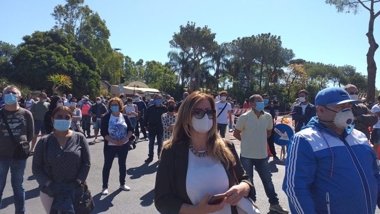 CASAMICCIOLA – BONUS NEGATO AGLI STAGIONALI, CAROTENUTO: «PALESE INGIUSTIZIA»