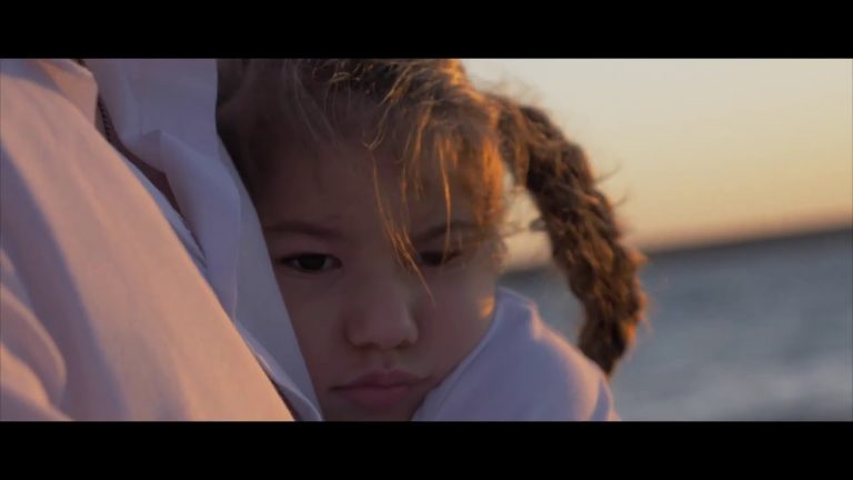 “ANIMA LIBERA”, IL CANTANTE ISCHITANO JERRY D’AMBRA LANCIA IL SUO NUOVO BRANO DEDICATO ALLA FIGLIA AZZURRA