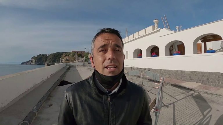 FORIO – L’ATTACCO DI STANI VERDE: “L’AMMINISTRAZIONE NON CI TIENE IN CONSIDERAZIONE E NEL FRATTEMPO VIVIAMO NEL DEGRADO”