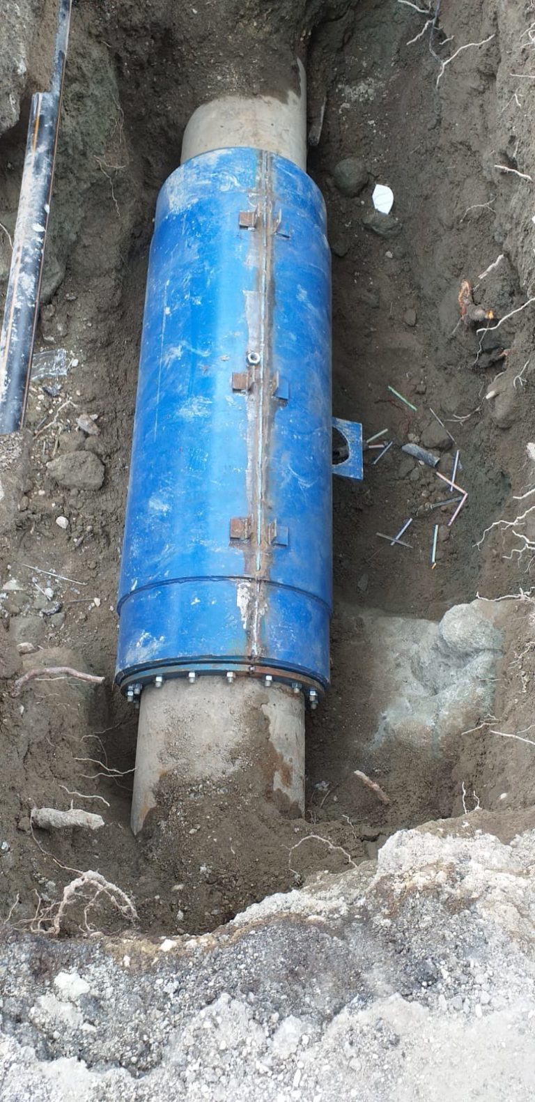 RIPARATO GUASTO IDRICO ALLA BORBONICA, IN SERATA SARA’ TUTTO OK