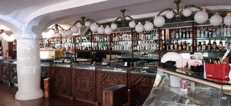IL BAR CALISE PRONTO A RIAPRIRE: “NOI COME SEMPRE CI RIMETTIAMO IN GIOCO”