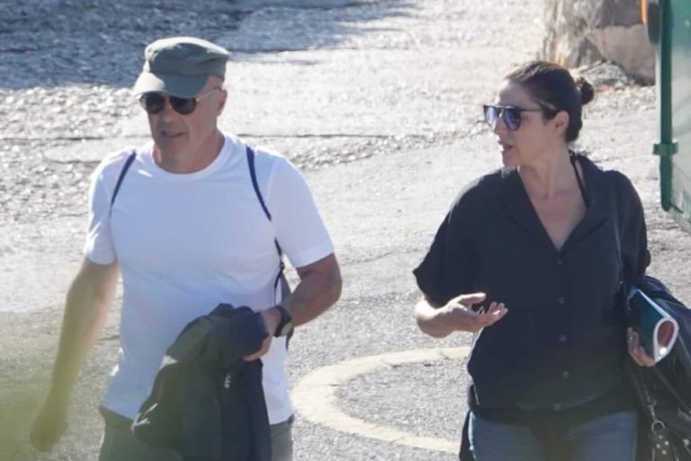 PRIMI VIP AD ISCHIA! LUCA ZINGARETTI (MONTALBANO) E LUISA RANIERI A SPASSO PER S.ANGELO