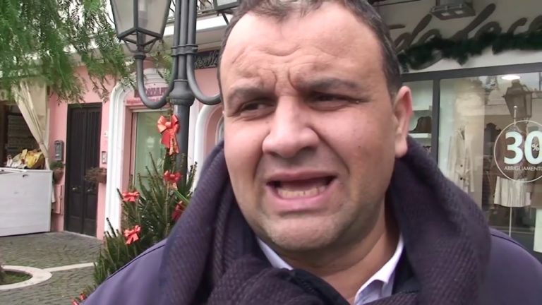 A CASAMICCIOLA I SENZA FISSA DIMORA DEL PIO MONTE DELLA MISERICORDIA SISTEMATI GRAZIE ALL’IMPEGNO DELLE ASSOCIAZIONI E NON DEALL’AMMINISTRAZIONE CASTAGNA