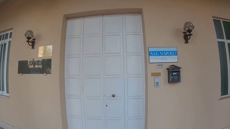 COVID19 – L’ASL NAPOLI 2 NORD CERCA DUE COVID HOTEL, UNO A ISCHIA