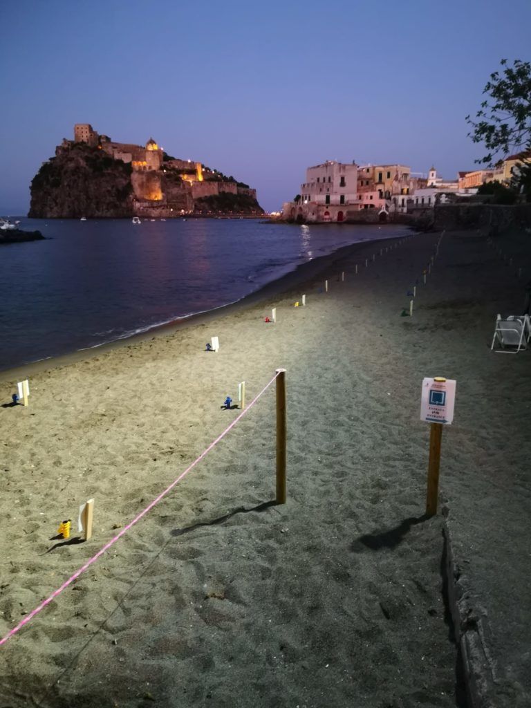 ISCHIA, SPIAGGE LIBERE: ATTIVO IL PIANO “SOLE, MARE E SICUREZZA”
