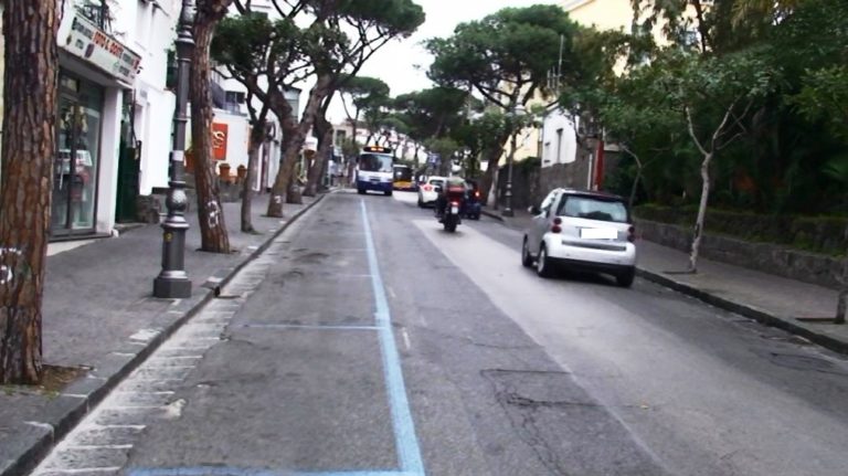 VIA ALFREDO DE LUCA: LUNEDÌ 6 LUGLIO DIVIETO DI SOSTA E CIRCOLAZIONE