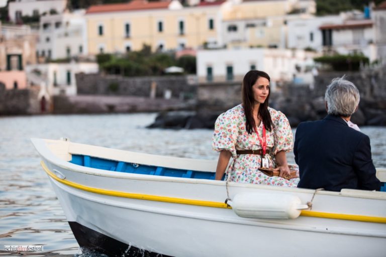 ISCHIA FILM FESTIVAL – SUSY LAUDE: “STREGATA DA ISCHIA, IL CINEMA ITALIANO SUPERI GLI STEREOTIPI”