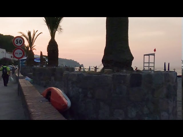 SULL’ISOLA D’ISCHIA SPIAGGE OFF LIMITS PER FERRAGOSTO