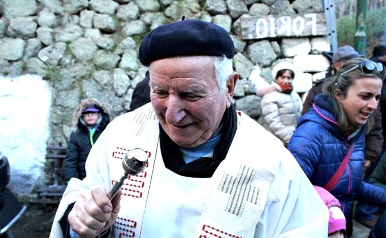 ADDIO A DON PASQUALE, IL COMMOSSO RICORDO DI GIOVAN BATTISTA CASTAGNA