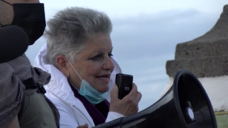 PROTESTE ANCHE SULL’ISOLA: “NO AL LOCKDOWN, COSI’ MUORE L’ECONOMIA”