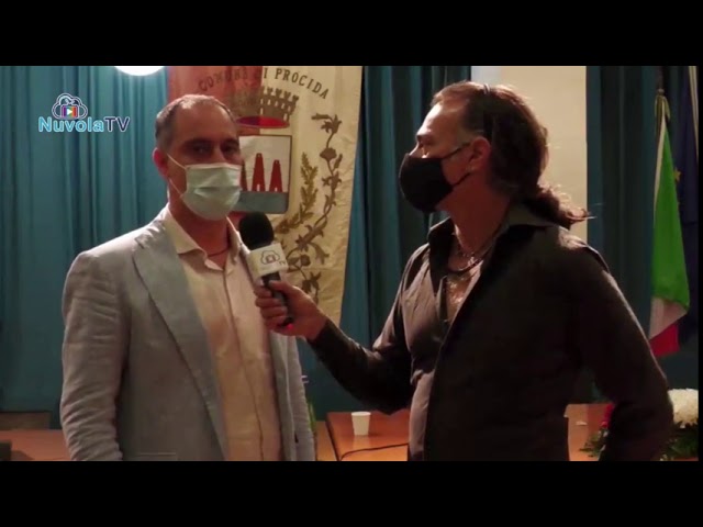 PRIMO CONSIGLIO COMUNALE A PROCIDA, LE DICHIARAZIONI DEL SINDACO DINO AMBROSINO