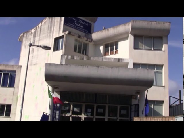 COVID A ISCHIA: CRESCONO I CONTAGI, LA SCUOLA ASPETTA ALTRI TAMPONI