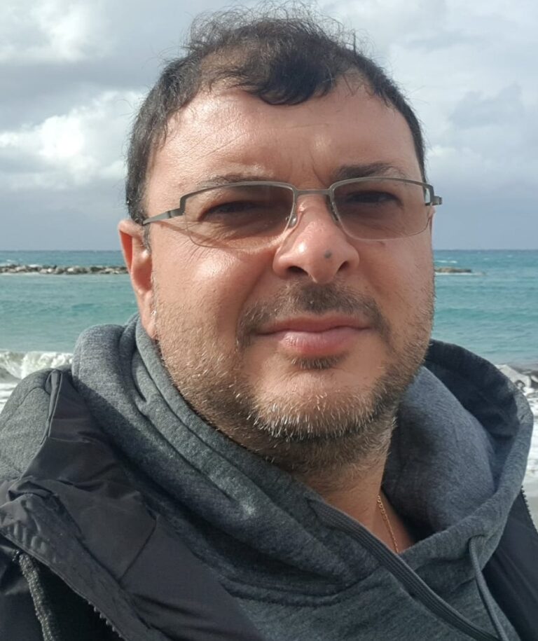 L’APPELLO DI MAURIZIO PINTO ALLA COMUNITA’ SCOLASTICA DELLA “SCOTTI” DI ISCHIA A SOTTOPORSI AL TAMPONE NASO-FARINGEO