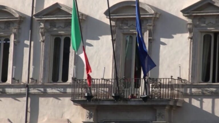 BONUS PER PC, TABLET E INTERNET, DA OGGI POTRÀ ESSERE RICHIESTO IL VOUCHER FINO A 500 EURO