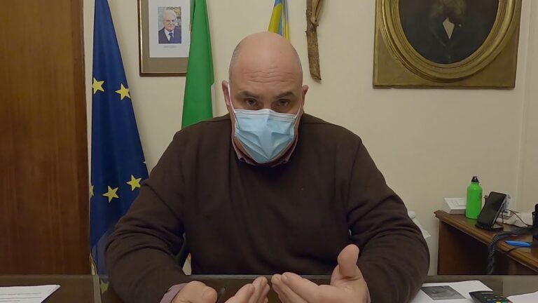 POLEMICA PINETA DEGLI ATLETI, IL SINDACO: “CHIUSA PER IMPORTANTI LAVORI, RIPIANTUMIAMO ALBERI”