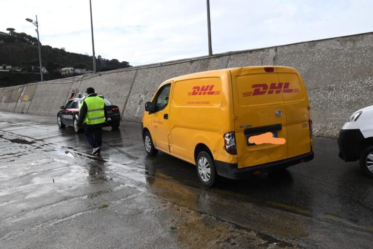 ARRIVATI SULL’ISOLA D’ISCHIA I PRIMI VACCINI! SI INIZIA DOMANI DAL PERSONALE DEL RIZZOLI