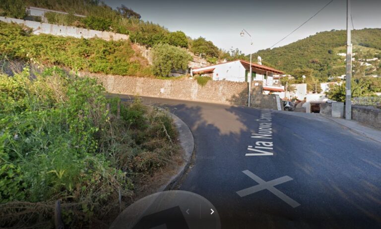 TERRIBILE INCIDENTE A CAMPAGNANO, GRAVISSIMO GIOVANISSIMO CENTAURO