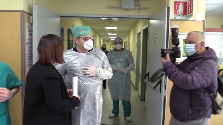 LA DOTT.SSA VIVIANA PISANO PRIMA VACCINATA SULL’ISOLA D’ISCHIA