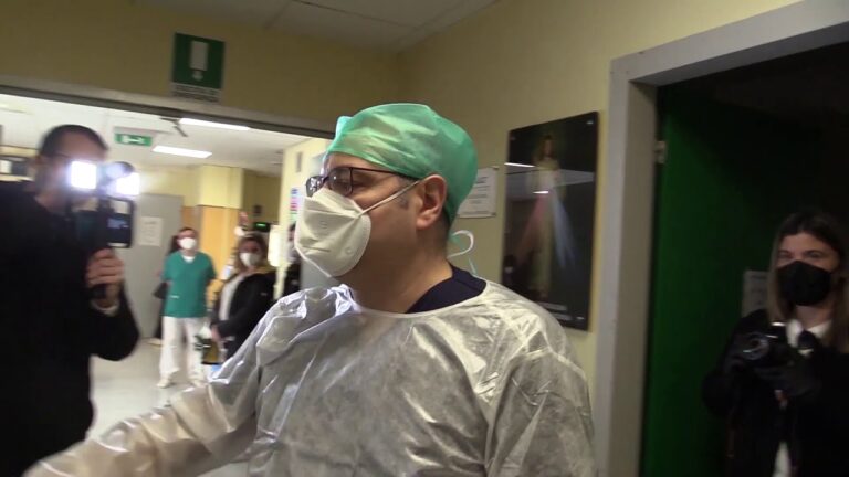 PROCEDE SPEDITA LA CAMPAGNA DI VACCINAZIONE SULL’ISOLA D’ISCHIA, AD OGGI 453 LE DOSI SOMMINSTRATE. DI GENNARO: “RITMI SERRATI”