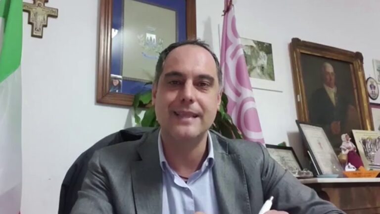 L’APPELLO DEL SINDACO DINO AMBROSINO AI PROCIDANI : “RESTIAMO UMILI! ISCHIA E L’AREA FLEGREA SAPRANNO ACCOMPAGNARCI IN QUESTO PERCORSO”