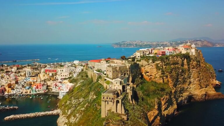 FRANCESCO DEL DEO NON HA DUBBI: “GRAZIE A PROCIDA PER LA PRIMA VOLTA LE ISOLE MINORI VENGONO CONSIDERATE DAL GOVERNO”