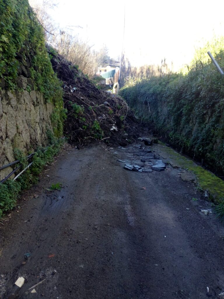 BARANO, STAMATTINA SMOTTAMENTO IN VIA CAVA NOCELLE