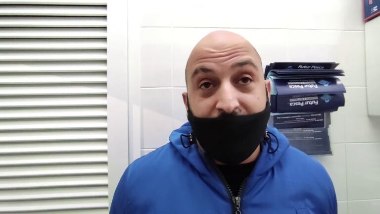 A LACCO AMENO CAOS SCUOLA: GENITORI SPACCATI SUI DOPPI TURNI, LUNEDI’ SI SCENDE IN PIAZZA